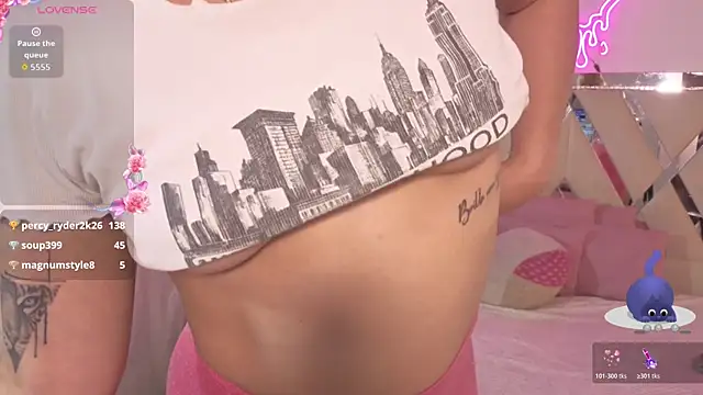 XXX chat uživo modela saaya_tay