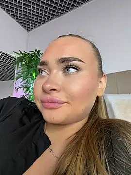 Czat XXX na żywo – MonicaWestt