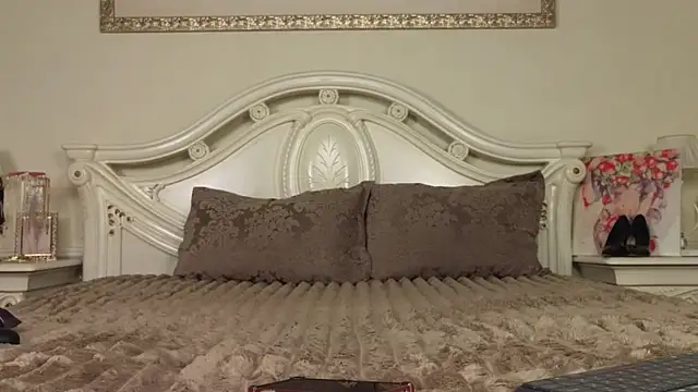 Chat +18 de Unholy_Lady ao vivo