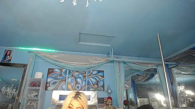 دردشة ADRIANNA_FOX الجنسية المباشرة
