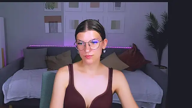 AnnaThorne's Live XXX Chat