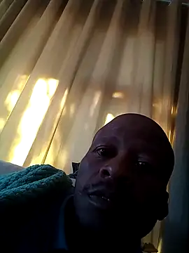 Tearain84's Live XXX Chat