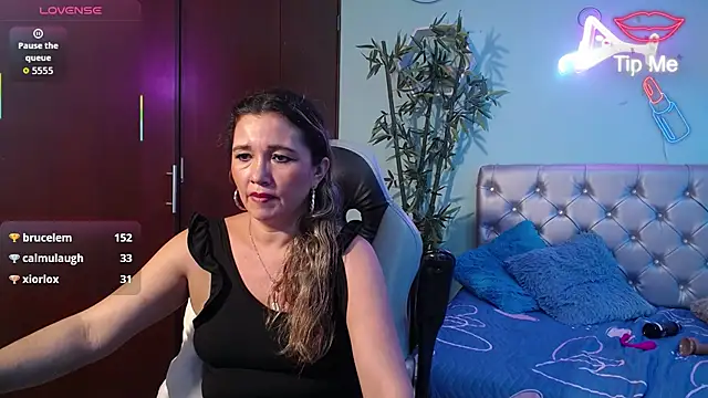 Živý XXX chat noelia_milf19