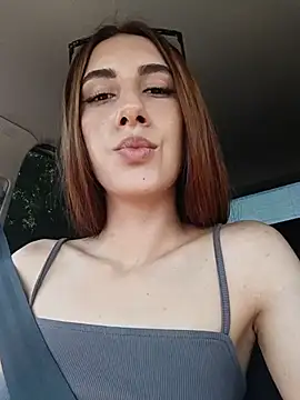 Andreea_Foxx 即時 XXX 聊天
