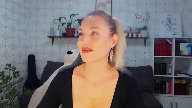 Chatroom XXX en direct de MillaXQueen