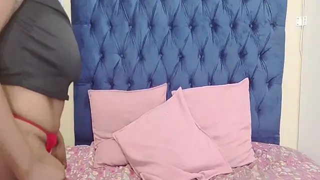 Chatroom XXX en direct de QueenKarmaXXX