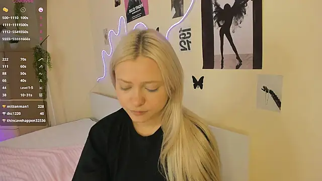 MidnightPoise's Live XXX Chat