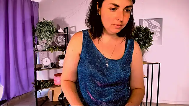 MartaEdams Adlı Modelin Canlı XXX Sohbeti