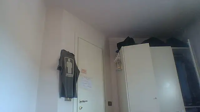 PierPesaroX's Live XXX Chat
