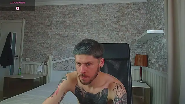 JonahShaw live XXX chat