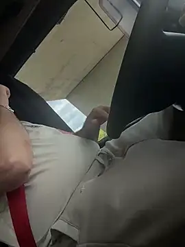 Groscul6938 现场XXX聊天