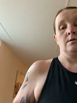 Chat +18 de wetgerman_2 ao vivo