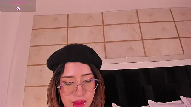 دردشة Crystal_Rose__ الجنسية المباشرة