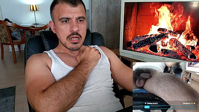 GymD4ddy: онлайн-секс-чат