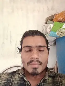 Show de Yash_Sharma18 na webcam