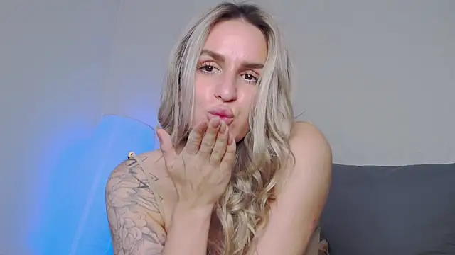 foxy_kimmi's Live XXX Chat