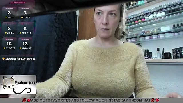 Katt-findom Chat XXX live