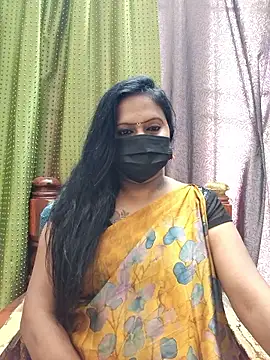 Meera_mia live XXX chat