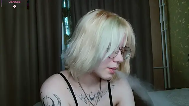 KellePourier Chat XXX live