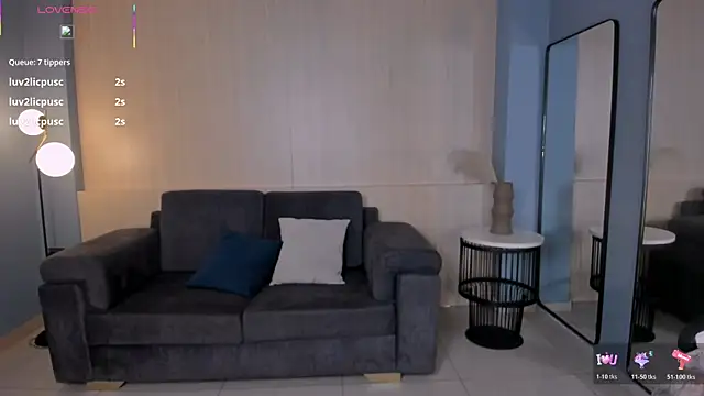 VeronicaBlue live XXX chat