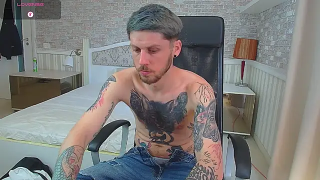 JonahShaw Webcam show