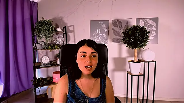 MartaEdams Adlı Modelin Canlı XXX Sohbeti