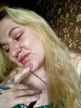 LianaJu XXX чат на живо