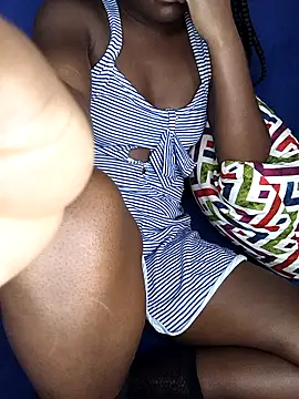 little_creamy's Live XXX Chat