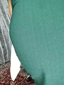 Curvy_Pooja Live XXX-chat