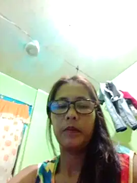 HotLadyPinay32: απευθείας συνομιλία ΧΧΧ