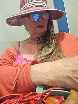 Czat XXX na żywo – Hot-Muci