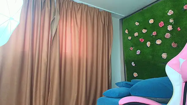 AmmyFlirty 即時 XXX 聊天