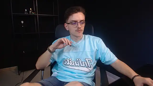 Chat XXX Live FelixStarkk