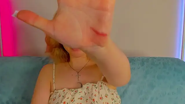Chatroom XXX en direct de RikkiChoco