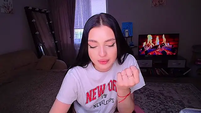 צ'אט XXX בשידור חי של yoursLina
