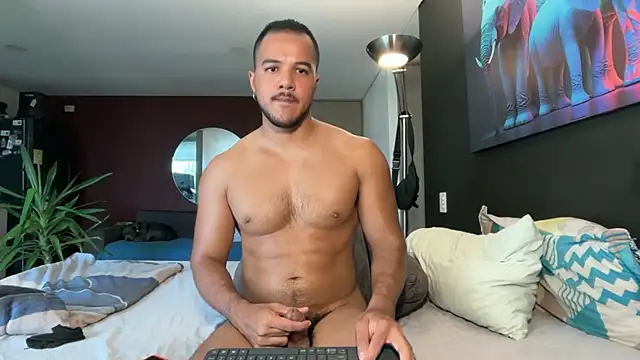 Czat XXX na żywo – highlatin_guysoficial