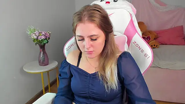 Chat XXX en directo de EllaBells