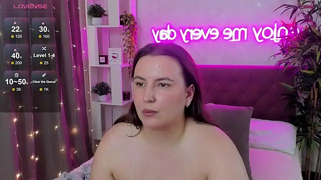 Chat +18 de FeralPeach ao vivo