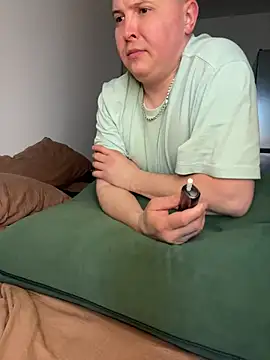 MrMrsRight – Naživo XXX chat