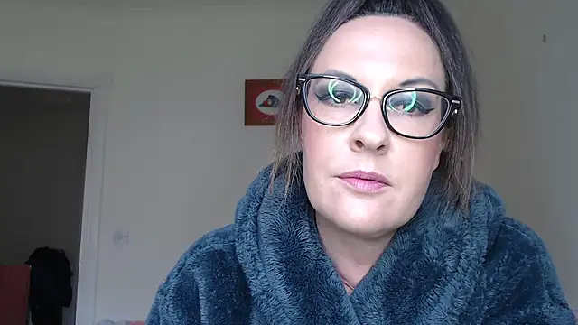 Humiliatrixxxx Live XXX-Chat