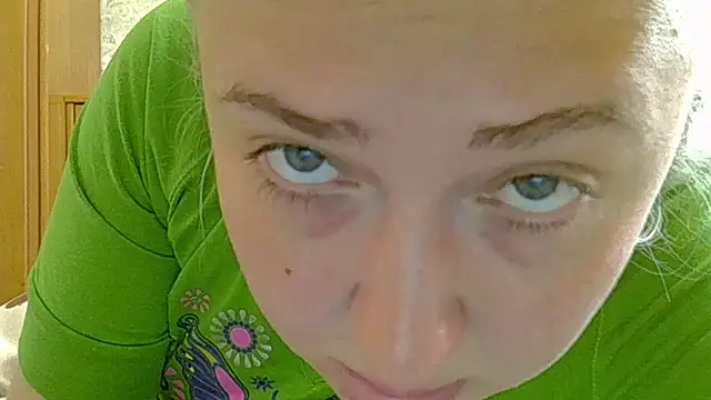 צ'אט XXX בשידור חי של CurvyWild_Lady30