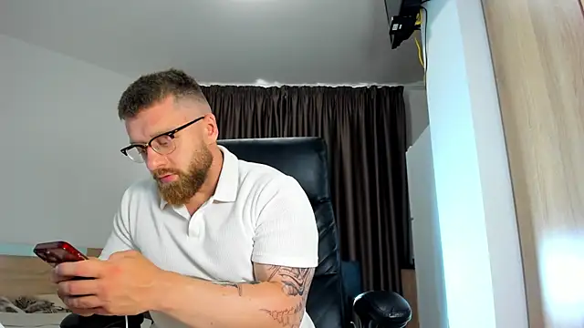 Findom_guy – Naživo XXX chat