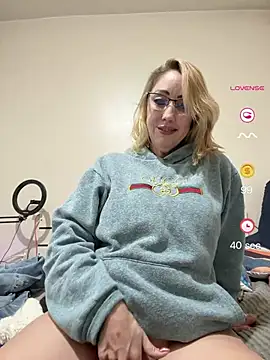 Chat +18 de RAIRAsexy ao vivo
