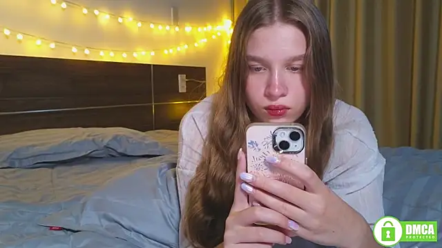 Adorielle Chat XXX in diretta