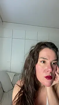 MilkyHoneyLullabies Chat XXX in diretta