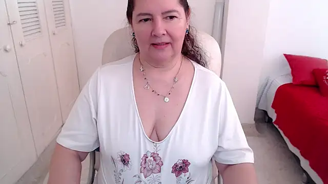 leonela_69のライブXXXチャット