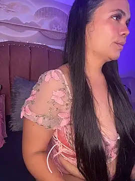 Chat +18 de NoahJade ao vivo