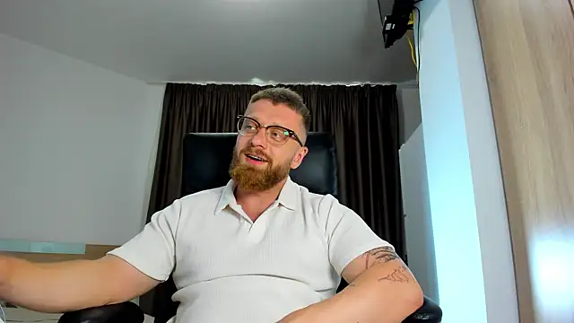 Findom_guy 现场XXX聊天