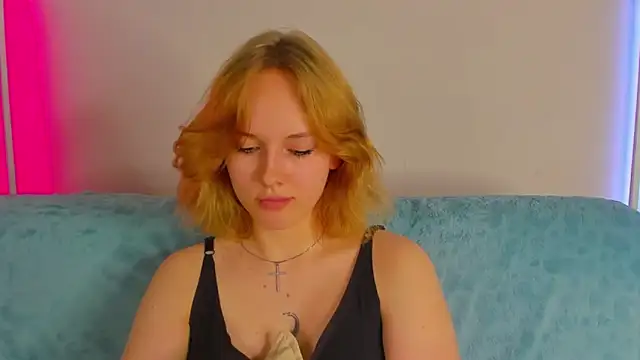RikkiChoco's Live XXX Chat