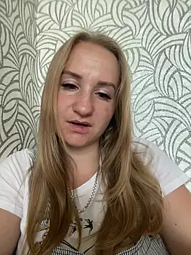 Chat XXX en directo de Emilia_kis